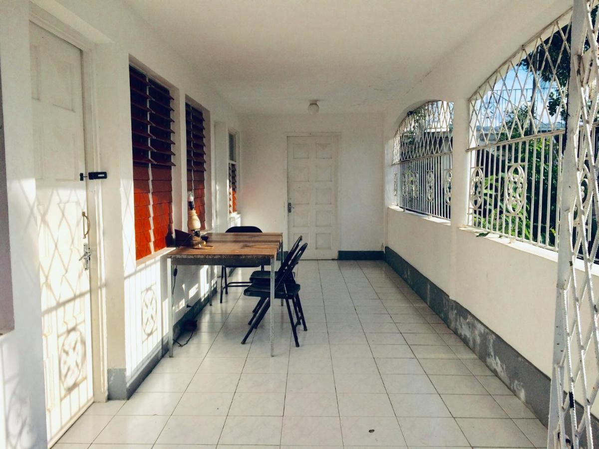 African Symbol Guest House มอนเทโกเบย์ ภายนอก รูปภาพ